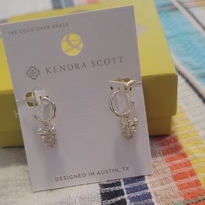 NWT Kendra Scott GOLD Heart Hoop Earrings